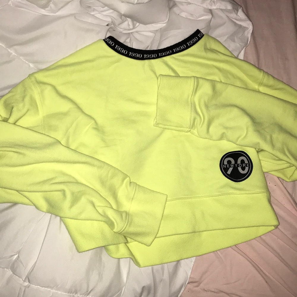 90 New York Forever 21 cropped sweatshirt